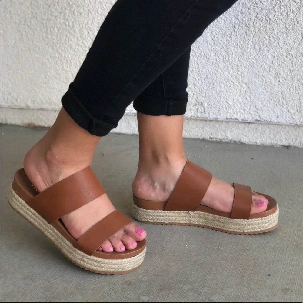 ESPADRILLES STRAP SANDAL